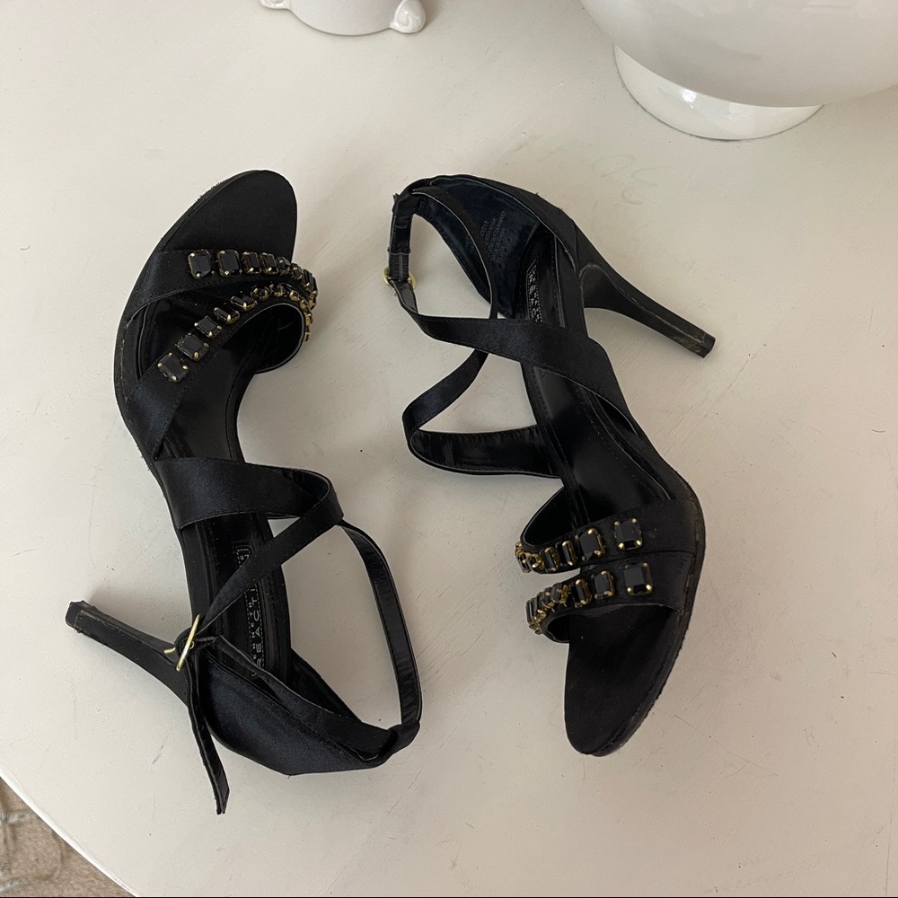 Kenneth cole reaction black studded heels